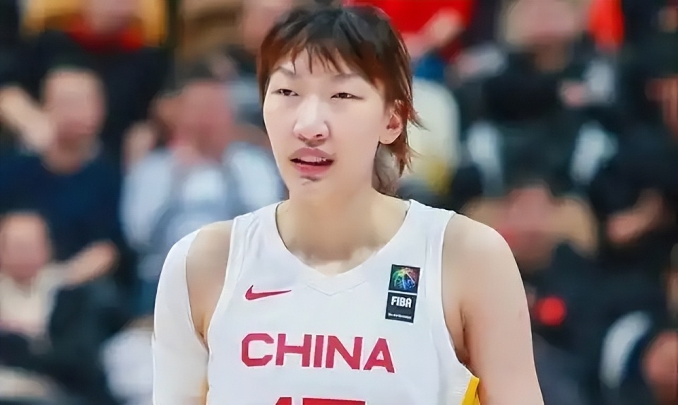 肯尼亚女篮为国争光拼尽全力
