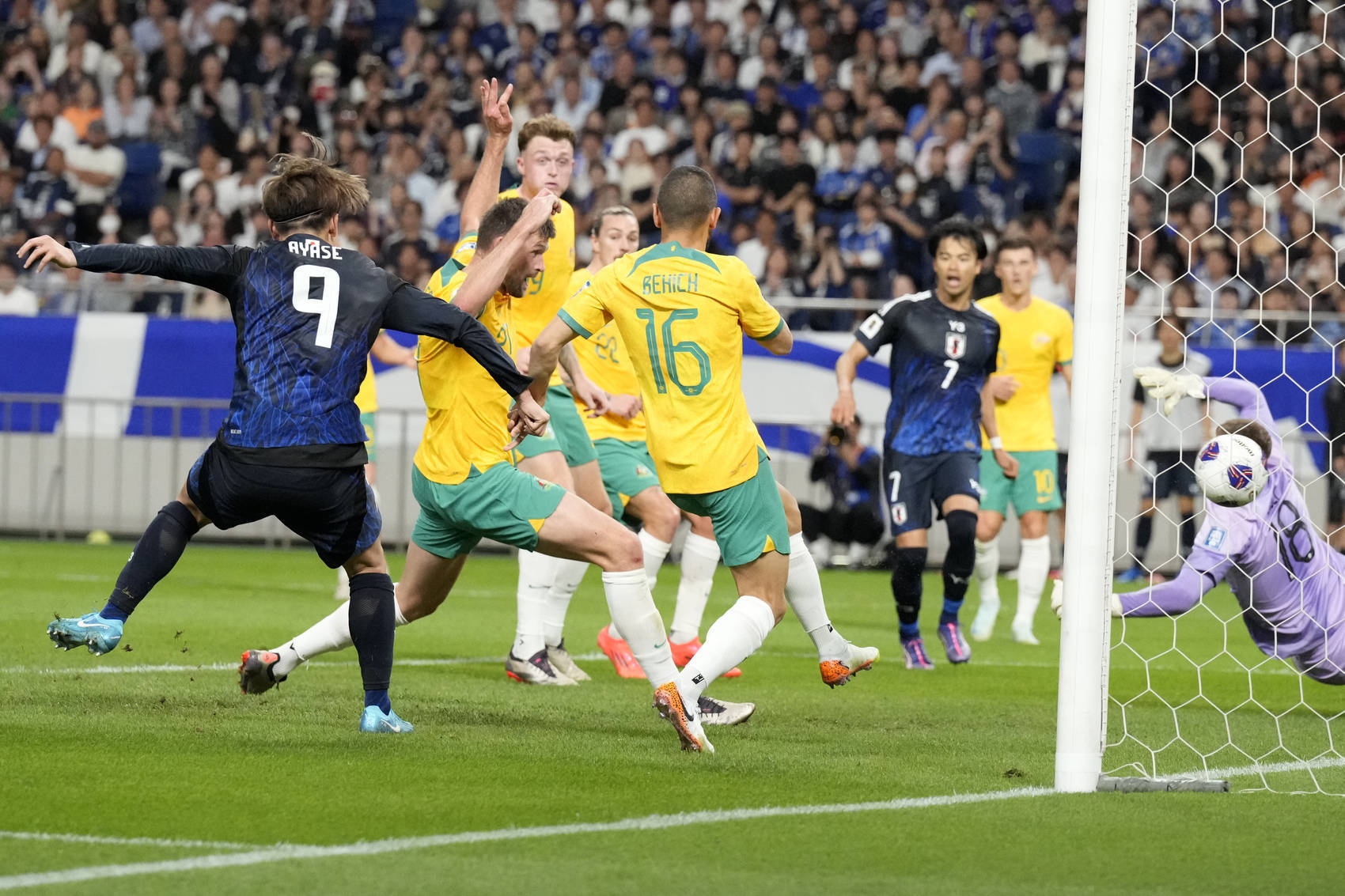 波黑队在与葡萄牙队较量中获得胜利