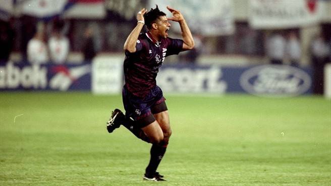 阿贾克斯艰难取胜，勇夺半决赛资格的简单介绍